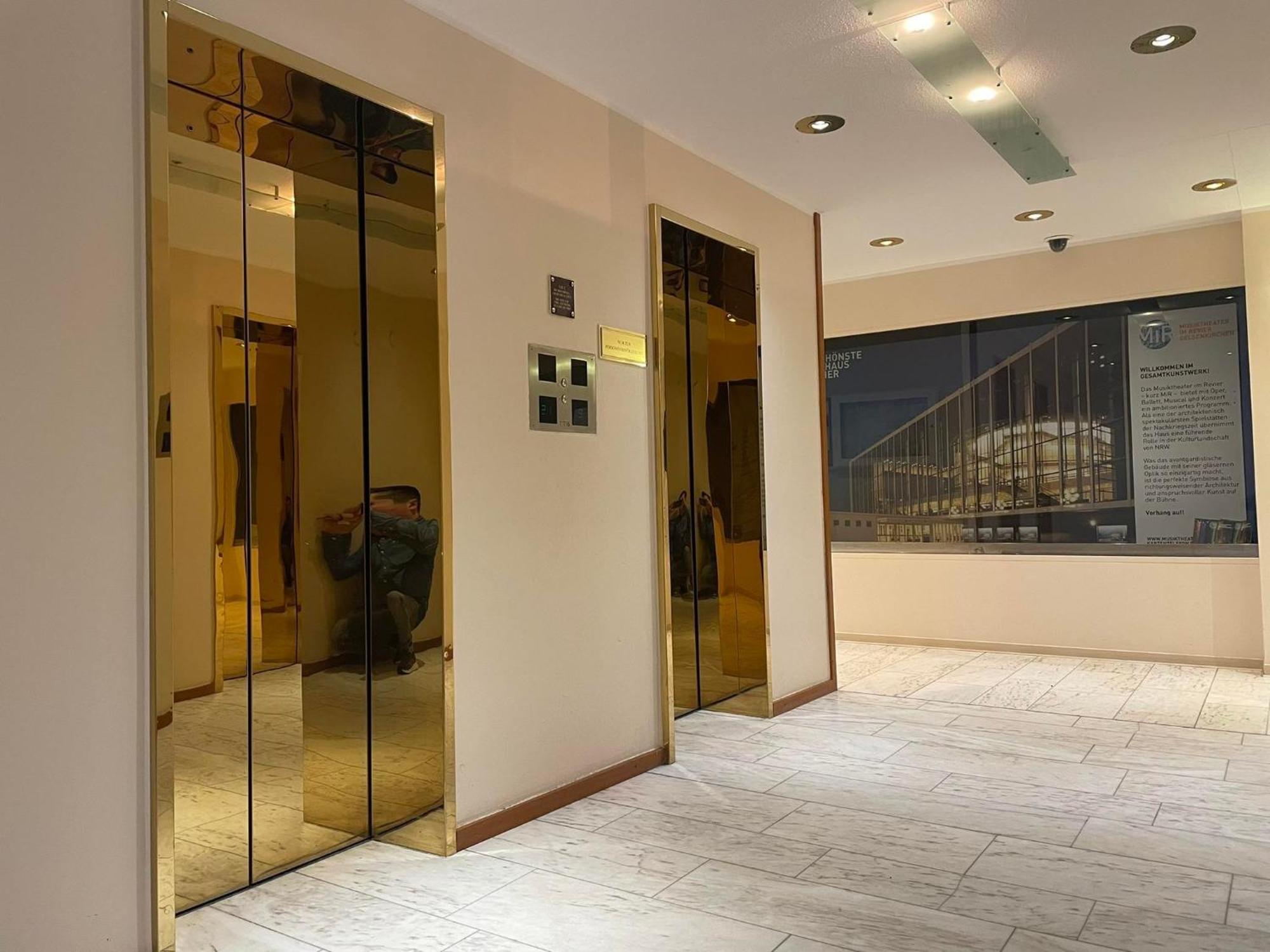 شقة Themenpartment Himmel Und Mehr Penthouse غيلسنكيرشن المظهر الخارجي الصورة